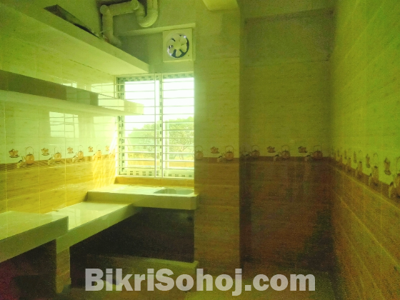 ডাউন পেমেন্ট করেই ফ্ল্যাটে উঠুন